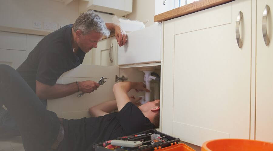 Professional burst pipe repair services in Saint Charles, IA